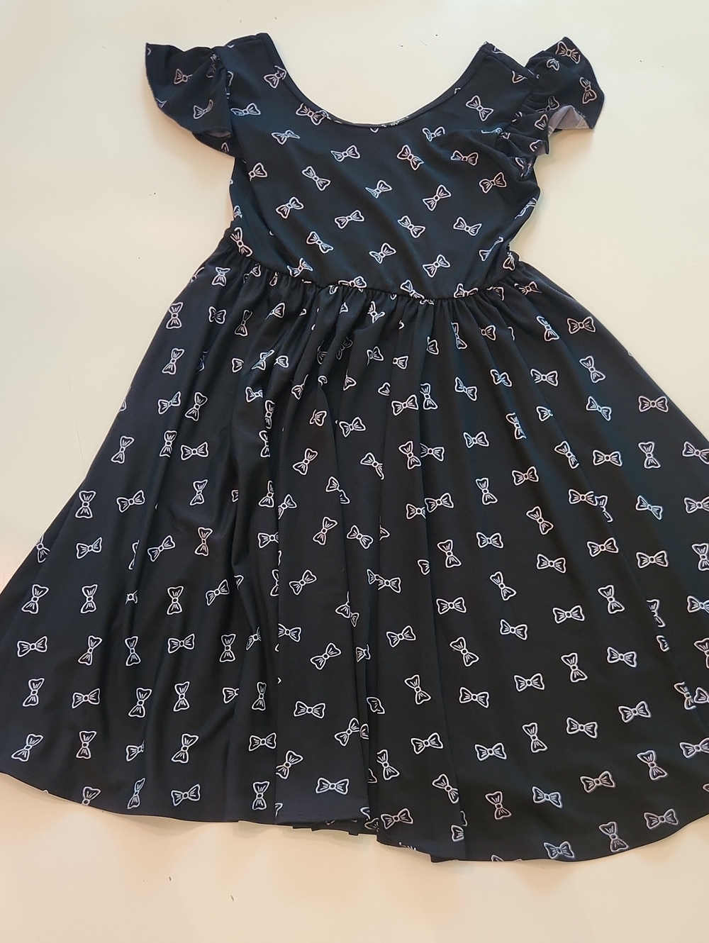 Dot Dot Smile Black Bow Print Twirly Cap Sleeve Dress 8 10